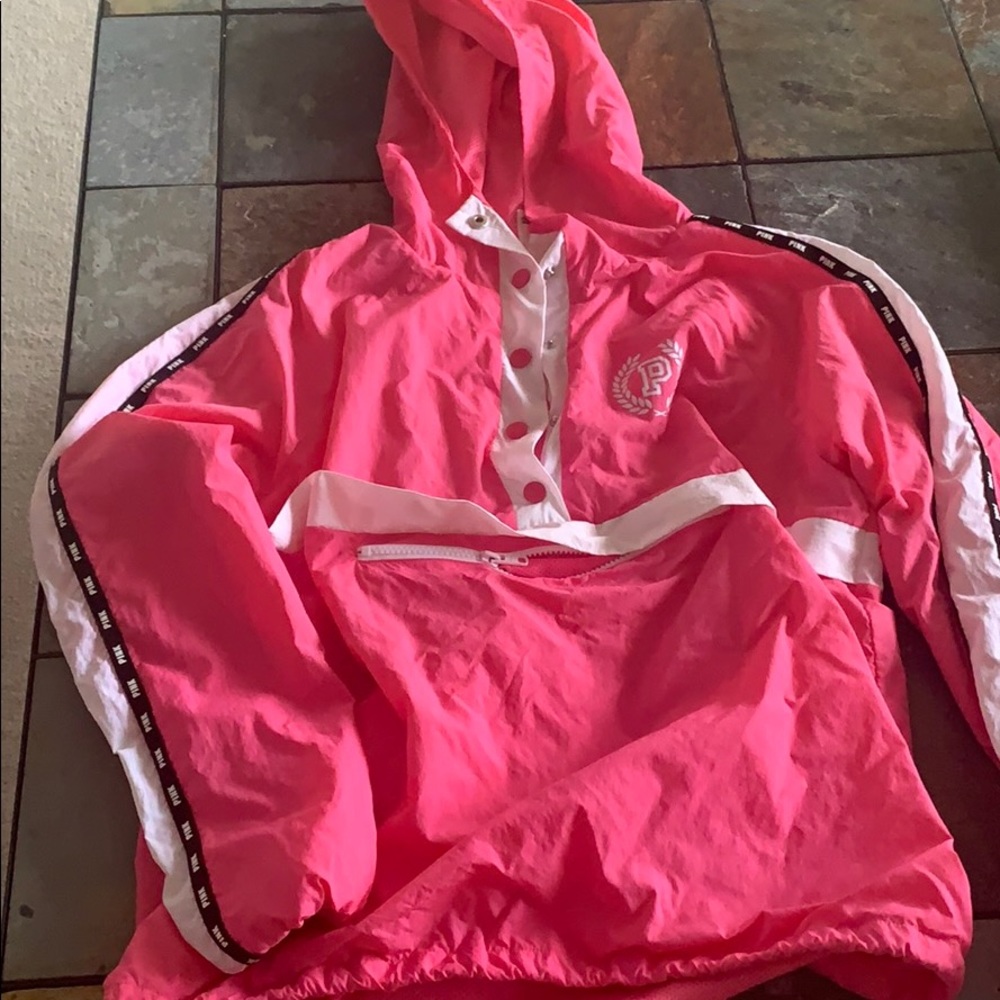 Woman’s jackets - Picture 5 of 10